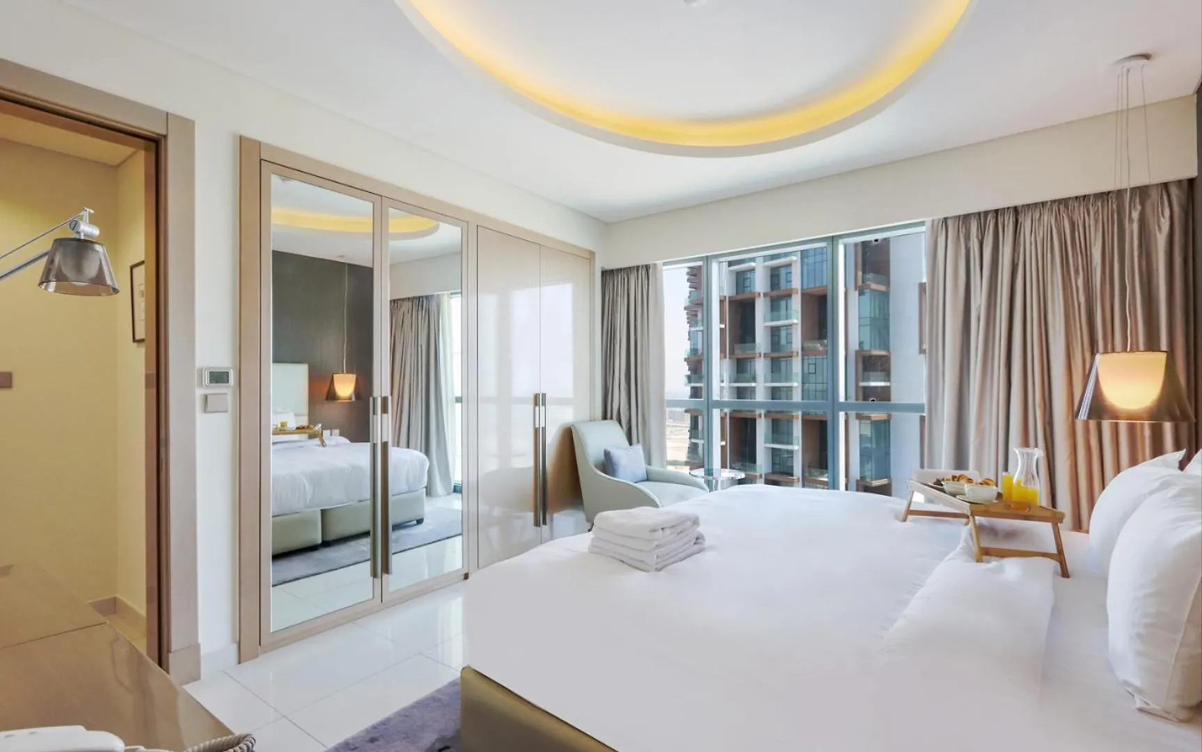 Apartment 2Br Oasis In Damac Towers By Livbnb Dubai