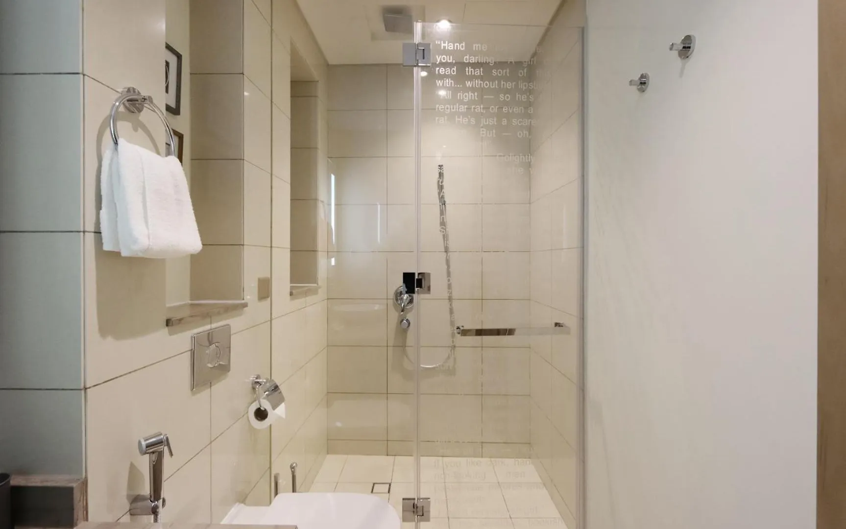Apartment 2Br Oasis In Damac Towers By Livbnb Dubai