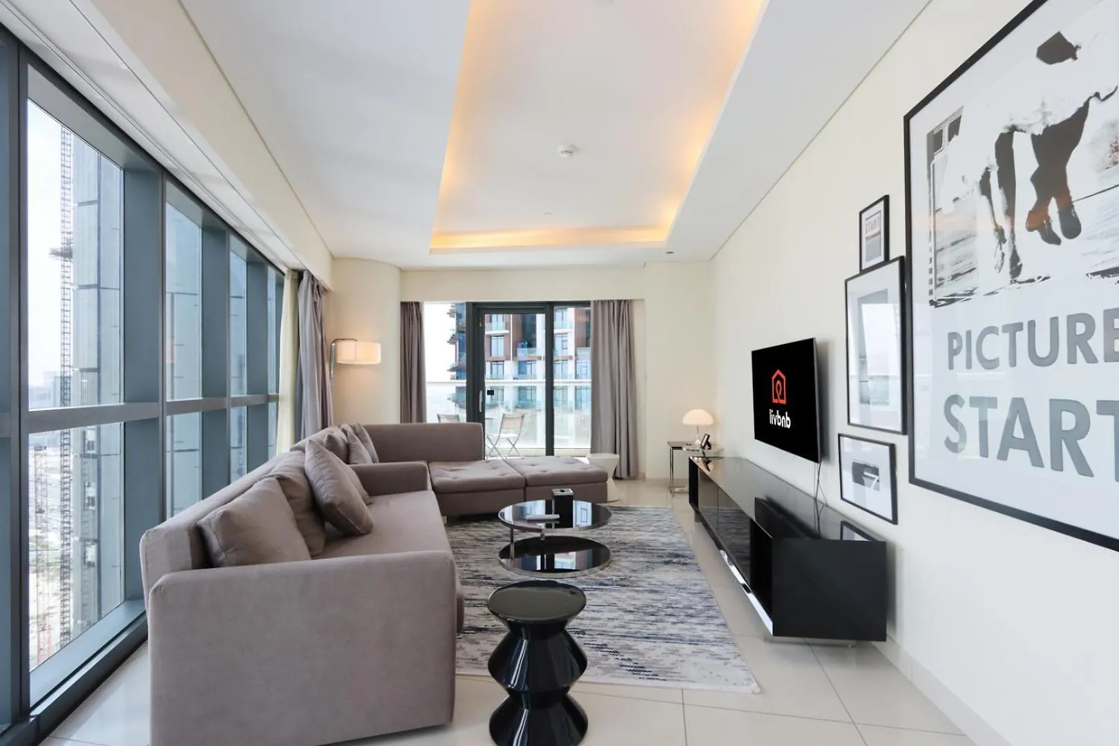 2Br Oasis In Damac Towers By Livbnb Dubai United Arab Emirates