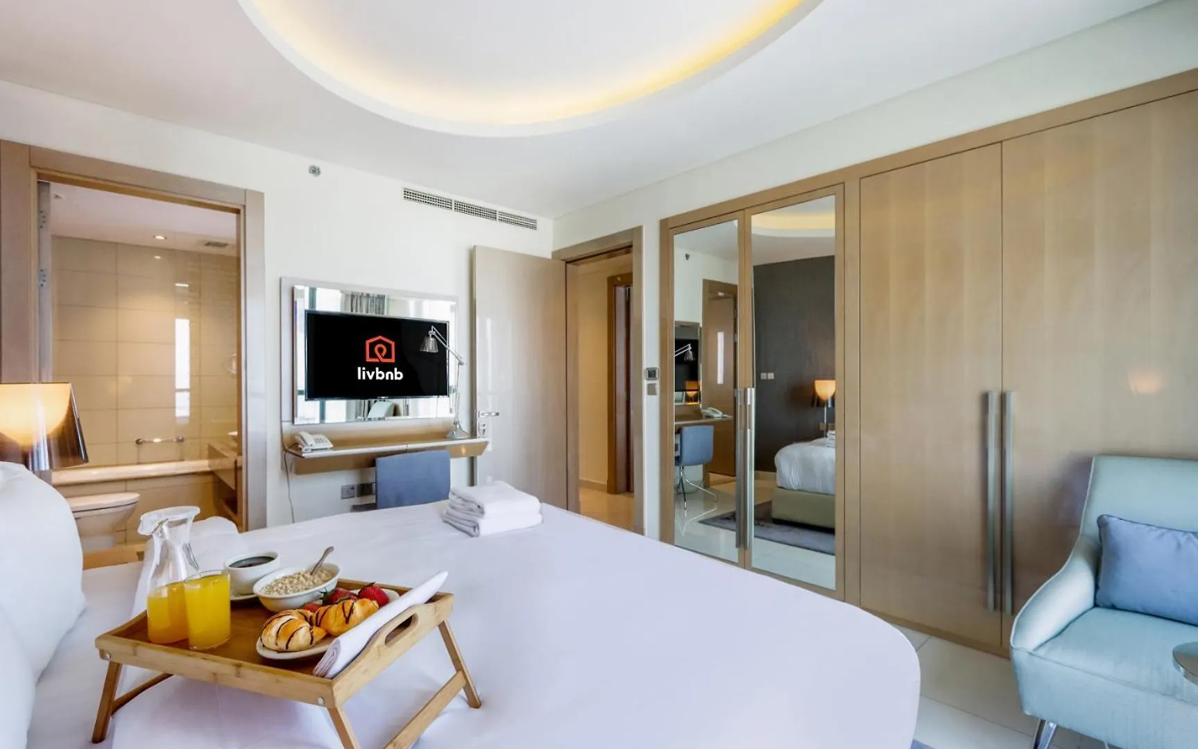 2Br Oasis In Damac Towers By Livbnb Dubai Apartment