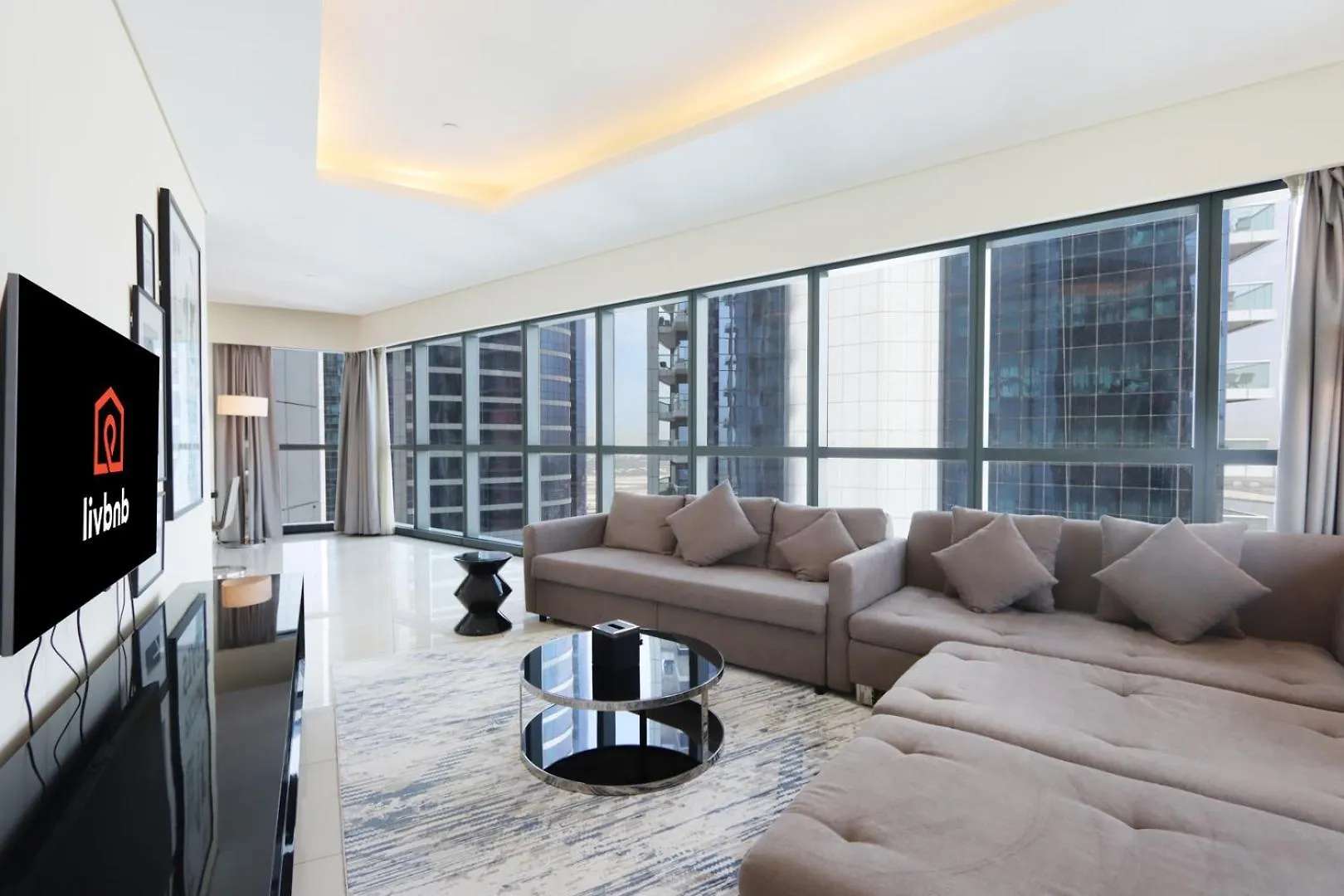 2Br Oasis In Damac Towers By Livbnb Dubai